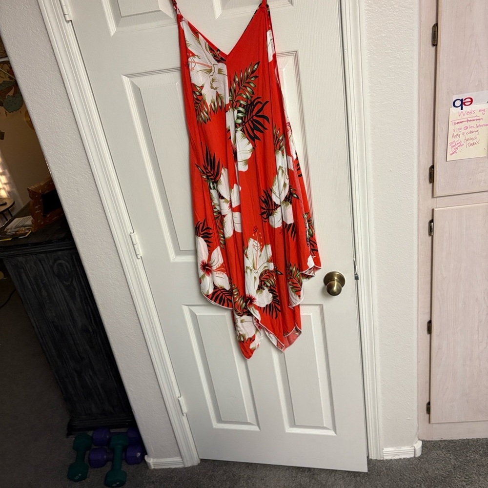 Hawaiian 🌺 Red Floral Maxi Dress, one size fits all. Adjustable straps! - Picture 10 of 10